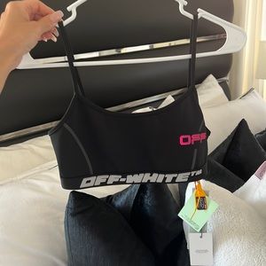 ✨BRAND NEW OFF-WHITE Black Sports Bra✨size 42/medium